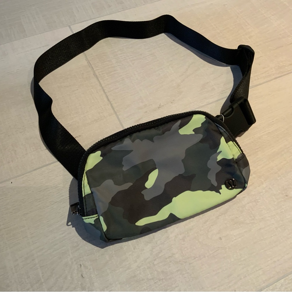 Lululemon Camo Everywhere Belt Bag NWT